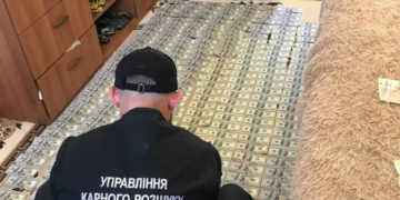 Трішки на армію, а решту на себе: у Тернополі затримали братів «благодійників». Сьогодні одному з них обирають запобіжний захід