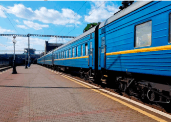 Через ракетні обстріли потяги, котрі курсують через Тернопіль, рухаються із затримкою
