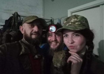 Незламна і співоча «Пташка», – Катя з Шумщини рятує маріупольців і наших захисників на «Азовсталі»