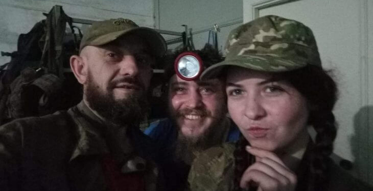 Незламна і співоча «Пташка», – Катя з Шумщини рятує маріупольців і наших захисників на «Азовсталі»