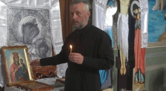 «Я не відчуваю крові на своїх руках»: єдиний священник на Тернопільщині перейшов до ПЦУ разом сі своєю громадою