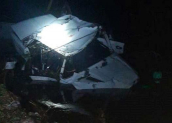 На Бучаччині вода знесла з дороги автомобіль: знайшли тіло водія та двох 13-річних дівчат