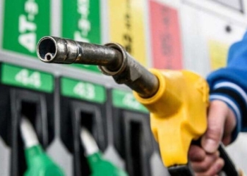 Вимагав, аби їх заправили а потім побив опервтора, – поліція затримала нетверезого відвідувача АЗС