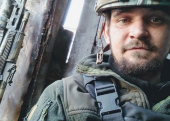 У Тернополі прощаються з Героєм, Даниїлом Сафоновим, – тіло загиблого, ще на початку травня, у Азовсталі, вдалося доставити лише зараз