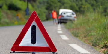 На Бучаччині водій автомобіля Volkswagen Golf не впорався з керуванням та з’їхав у кювет