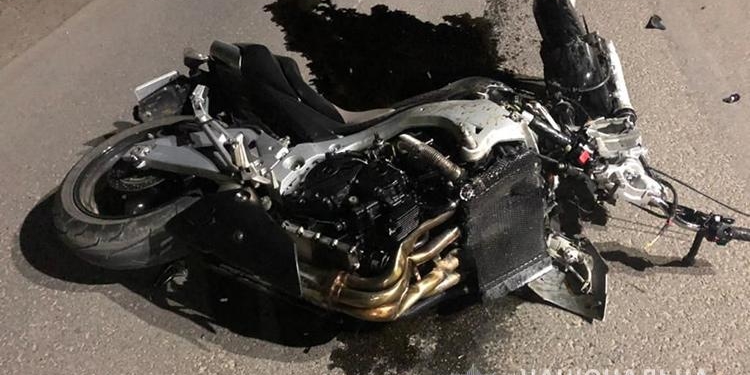 ДТП у Гусятині, зіткнулися мотоцикл та мотоблок, – четверо людей постраджали