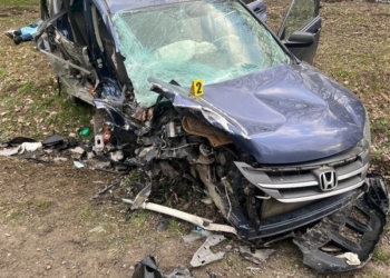 На трасі Тернопіль-Львів поблизу с. Довжанка автомобіль «Honda CR-V» зіткнувся з авто «Nissan Rogue»