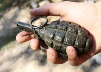 У Тернополі патрульні виявили чоловіка з гранатою у барсетці