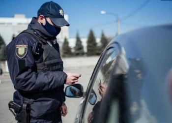 Поклав 3000 гривень за бронижелет патрульному, – на Тернопільщині п’яні водії хотіли відкупитися