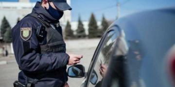 Поклав 3000 гривень за бронижелет патрульному, – на Тернопільщині п’яні водії хотіли відкупитися