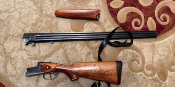 У Тернополі, на вулиці Героїв Крут, невідомий вчинив стрілянину з вікна будинку