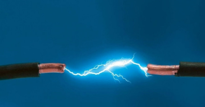 Порушення правил безпеки, – від удару струмом загинув працівник електромереж