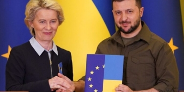 Єврокомісія підтримала надання статусу кандидата Україні на вступ в ЄС