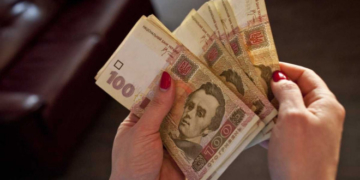 Обіцяли працевлаштувати чоловіка за кордоном, – натомість видурили у тернополянки чималу суму грошей