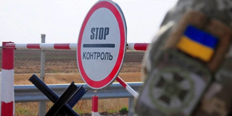 В Україні пропонують розширити перелік категорій чоловіків, яким дозволять виїзд за кордон