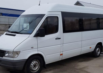 На Тернопільщині заробітчанин, аби дістатися додому, викрав рейсовий автобус з водієм, що задрімав на задніх сидіннях