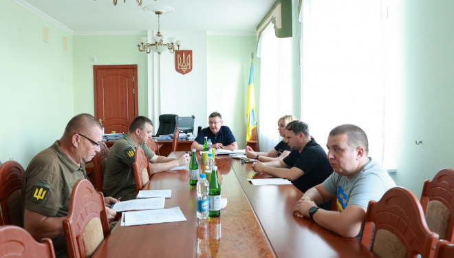 В Тернопільській ОВА відбулася нарада з питань безперебійної роботи бюджетоутворюючих підприємств області під час воєнного стану
