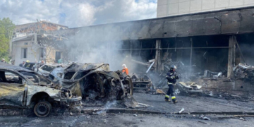 Ракетний удар по Вінниці: постраждалих близько сотні