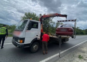 У Смиківцях патрульні виявили нетверезого водія, – останній залишився без авто