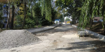 Двадцять бордюрів викрав Тернополянин на одній з вулиць міста, де проводились ремонтні роботи