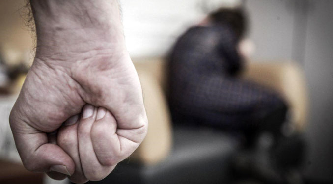 Побив дружину покійного брата, – у Тернополі племінниця викликала поліцію до власного дядька, чоловік неодноразово вчиняв домашнє насильство