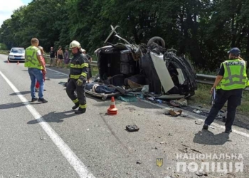 Жахлива автотроща на трасі Тернопіль – Львів, неподалік Озерної: з’явилися подробиці ДТП