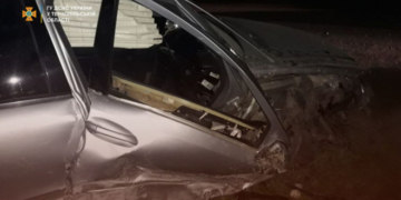 ДТП на Тернопільщині, – у селі Панасівка Скалатської територіальної громади авто злетіло у кювет і ледь не загорілося