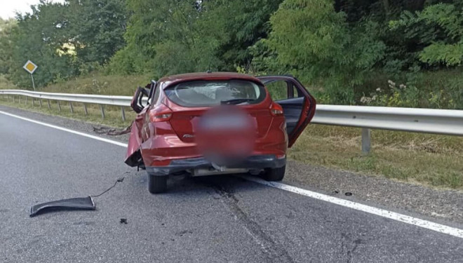 Автомобіль ford розтрощений: жахлива ДТП на трасі Львів – Тернопіль