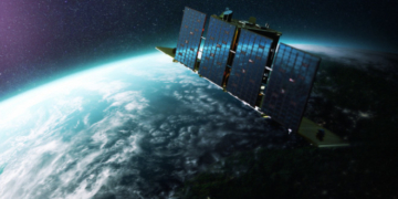 Будемо битися у повітрі, на суші, на воді, а відтепер, і в космосі, – Сергій Притула, на зібрані кошти, придбав супутник!