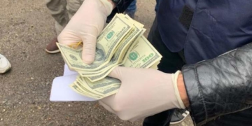 Екс-заступник військового комісара з Тернопільщини сплатить 42,5 тис грн штрафу за хабар у розмірі 1,5 тис доларів