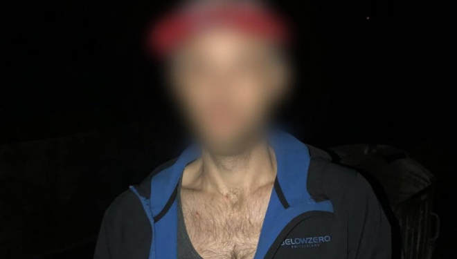 Наркотики та холодна зброя, – у центрі Тернополя пасажир таксі здивував патрульних