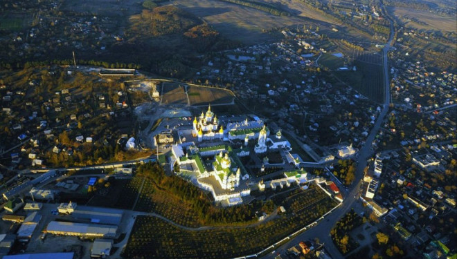 Процес декомунізації триває, – рішення позбутися всього російського повідомила й Почаївська міська рада