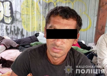 Побив та відібрав мобільний телефон, – розбійний напад у центрі Тернополя, підозрюваний – рецидивіст із Закарпаття