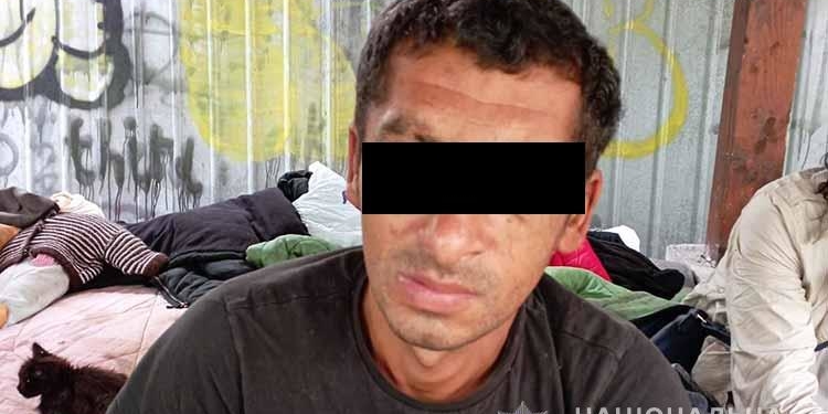 Побив та відібрав мобільний телефон, – розбійний напад у центрі Тернополя, підозрюваний – рецидивіст із Закарпаття