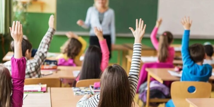 Більше 100 шкіл на Тернопільщині не зможуть розпочати очне навчання