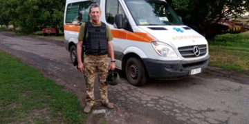 Автівки, ноші та мобільні ліжка від «Української команди» вже поїхали до військових медиків зі Зборівщини