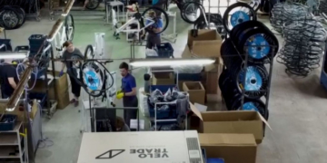 Близько 6000 кв. метрів нашого цеху та складу сировини вигоріли вщент, –  через війну відома харківська компанія переїхала на Тернопільщину