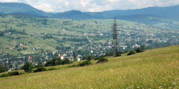 Через Тернопіль в Карпати, – укрзалізниця запускає новий поїзд спoлученням «Київ – Ясіня»