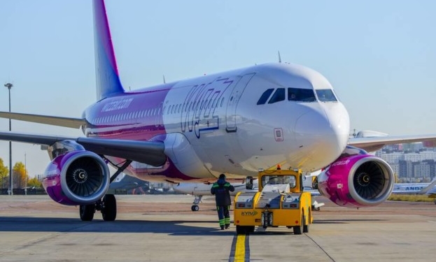 З України вперше від початку повномасштабної війни вилетів цивільний літак