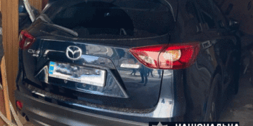 Житель Харківщини викраву тернополянки автомобіль, залякував та погрожував розправою