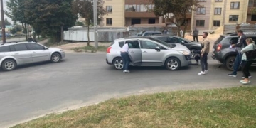 У Тернополі «на Алясці» трапилося потрійне ДТП