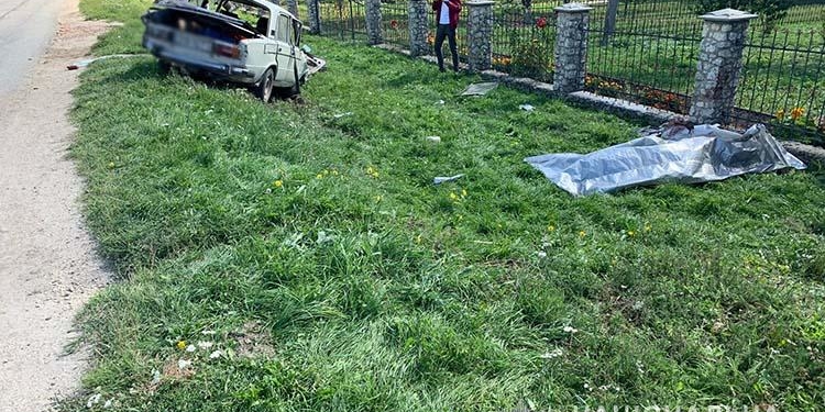 Смертельне ДТП біля села Чернихівці, на Тернопільщині: батько загинув, син у лікарні