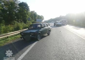 ДТП неподалік села Ступки, – зіткнулися одразу 3 автомобілі