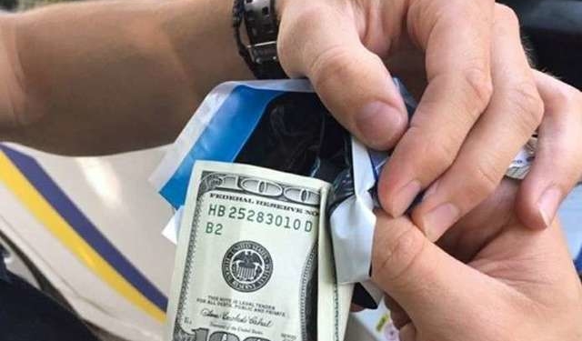 У Почаєві нетверезий водій намагався за 100 долларів відкупитися від патрульних