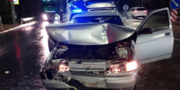 У Тернополі п’яний водій ВАЗу в’їхав у «Мерседес»