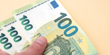 Тернополянину загрожує до восьми років в’язниці за викрадення у знайомої 300 євро