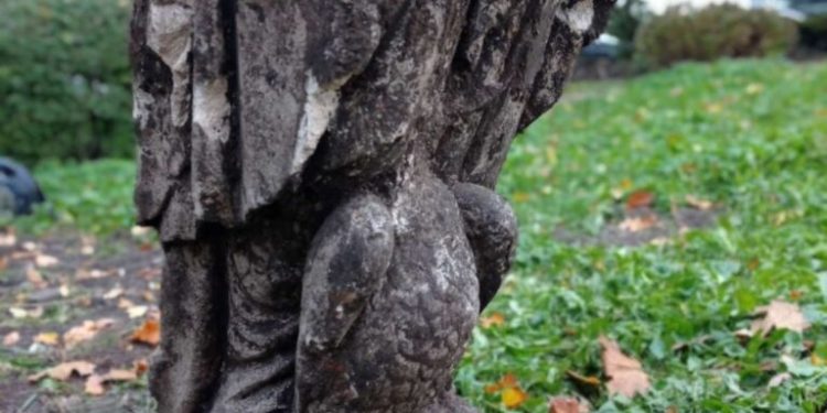 У центрі Тернополя знайшли частину стародавнього пам’ятника