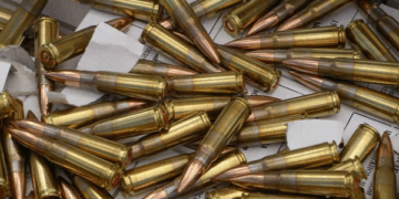 В авто 25-річного жителя Зборова знайшли гільзи та набої до автомата Калашникова