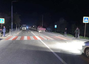 У Кременці автівка збила жінку, яка переходила дорогу на пішохідному переході