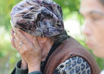 На Тернопільщині молодик «вибивав» гроші на випивку у своєї 72-річної бабусі